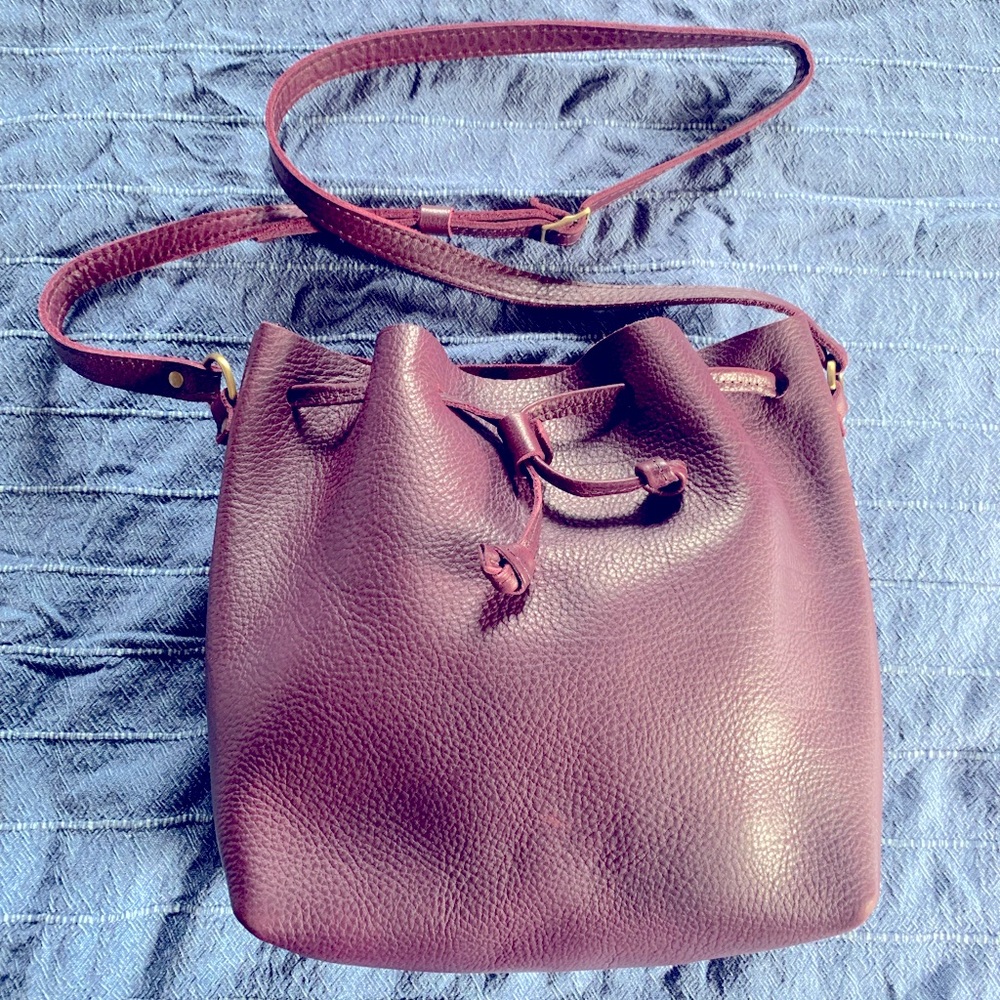Portland Leather Goods “almost perfect” bucket bag, plum